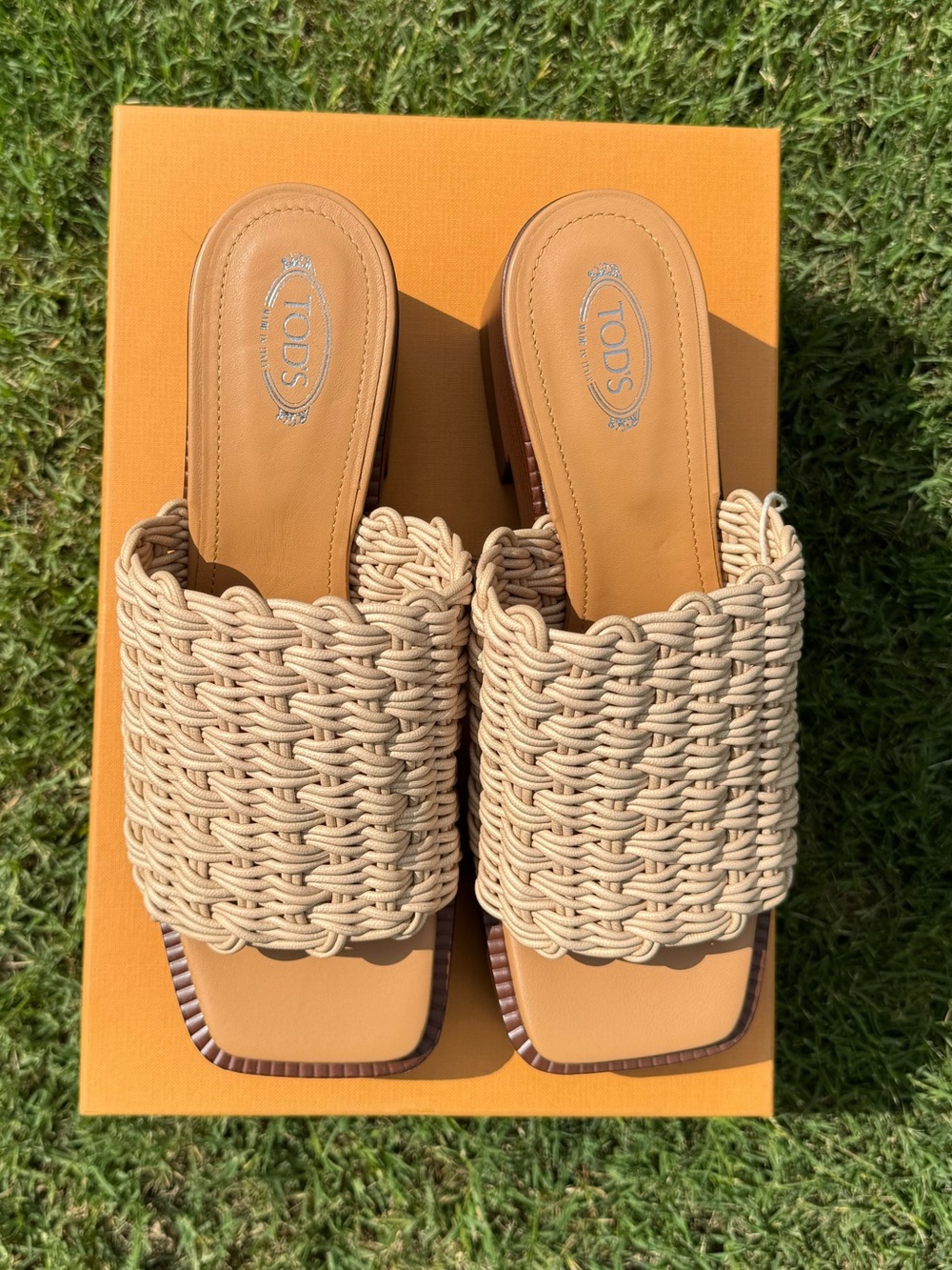 TOD’S Beige Woven Leather Platform Slide Sandals US 11 EU 41 Luxury Italy